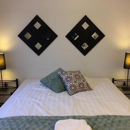 Maelaroe Hotell Ekero Екстер'єр фото