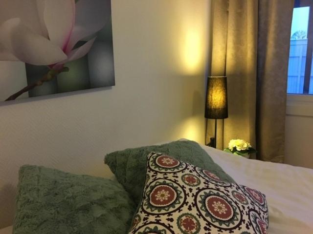 Maelaroe Hotell Ekero Екстер'єр фото