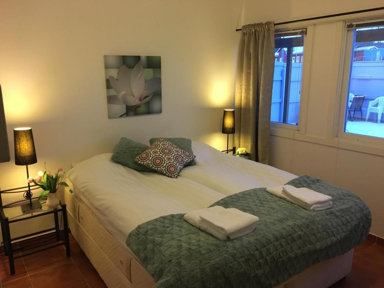 Maelaroe Hotell Ekero Екстер'єр фото